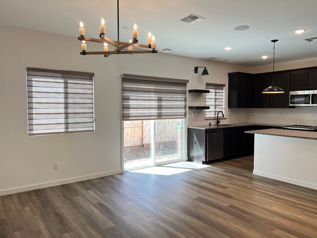 12180 Encanto Wy in Rancho Cordova, CA - Building Photo - Building Photo