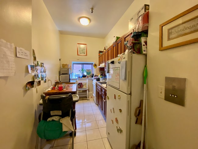 913 Boylston St, Unit 6 in Boston, MA - Foto de edificio - Building Photo