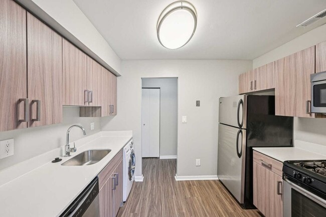 The Vista in Voorhees, NJ - Foto de edificio - Building Photo