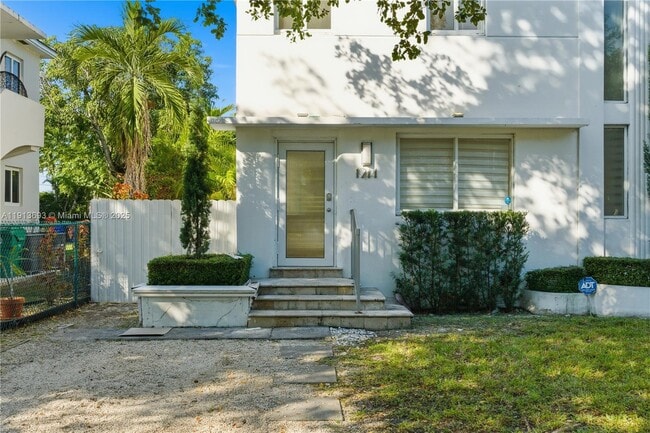 1244 SW 13th Ave in Miami, FL - Building Photo - Building Photo