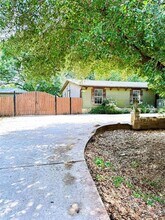 11809 Garden Gate Dr in Austin, TX - Building Photo - Building Photo