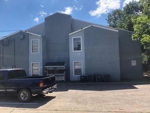 219 Fry St, Unit 5 in Denton, TX - Building Photo