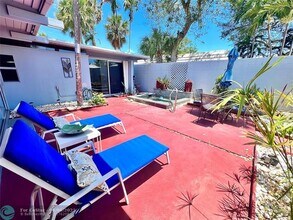 234 Pine Ave in Lauderdale-by-the-Sea, FL - Building Photo - Building Photo