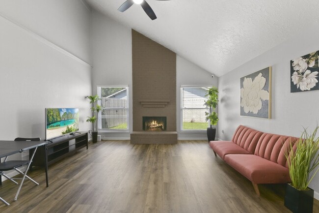 property at 707 Land Grant Dr