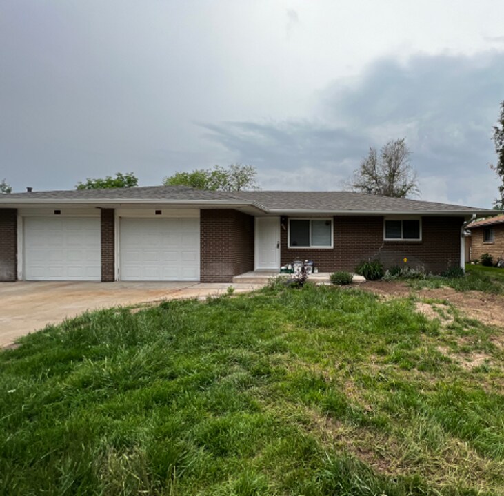 825 Sunrise Ave in Fort Collins, CO - Building Photo