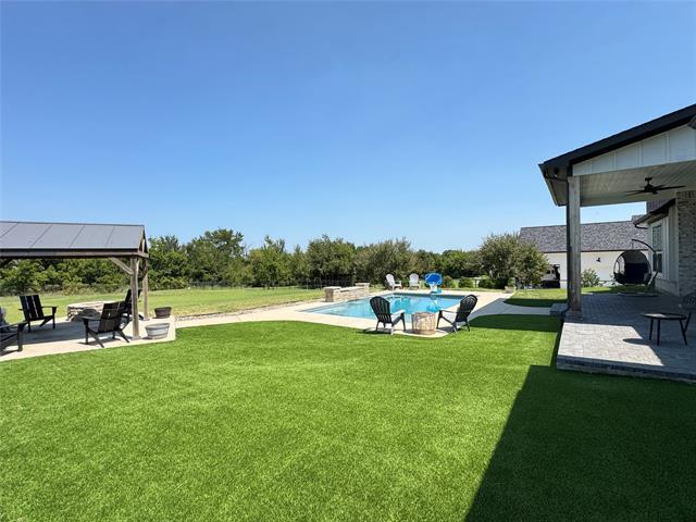 property at 197 Blackthorn Dr