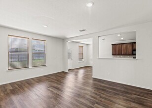 3175 Wild Indigo in Canyon Lake, TX - Building Photo - Building Photo
