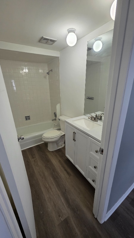 5520 Alabama Ave, Unit Apt 2 in Clarendon Hills, IL - Building Photo - Building Photo