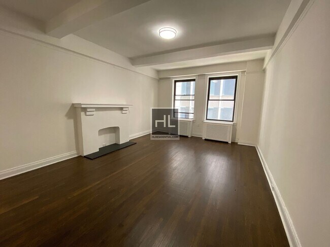 WEST 55 STREET in New York, NY - Building Photo - Building Photo