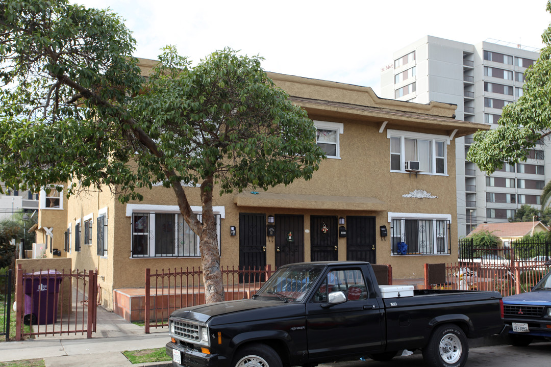 1077-1083 Lime Ave in Long Beach, CA - Building Photo