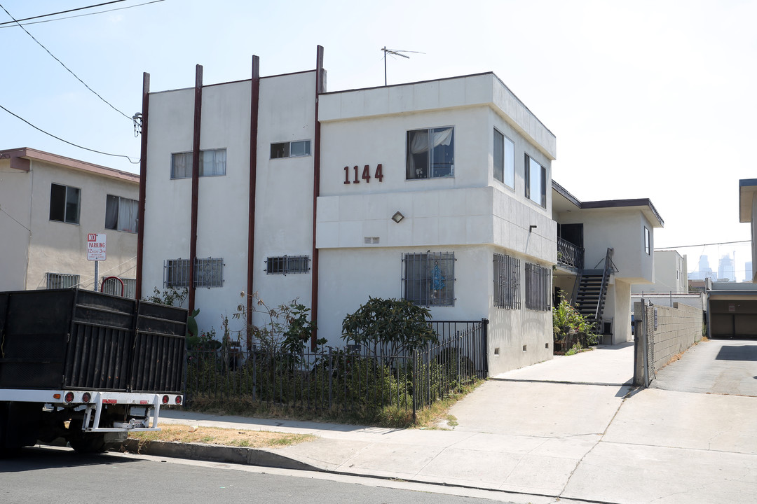 1144 Fedora St in Los Angeles, CA - Building Photo