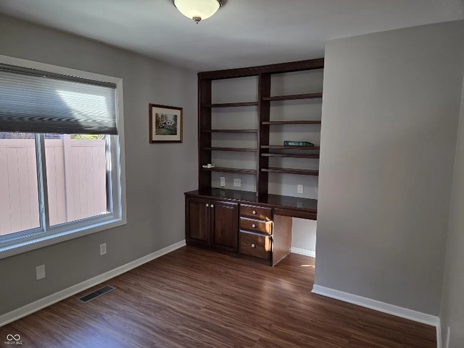 943 Mockernut Ct in Columbus, IN - Building Photo - Building Photo