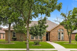 410 W Jefferson St in Wylie, TX - Building Photo