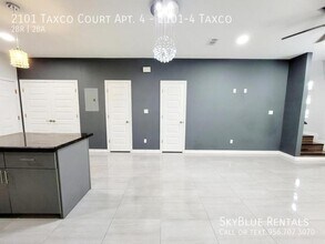 2101 Taxco Ct in Edinburg, TX - Building Photo - Building Photo