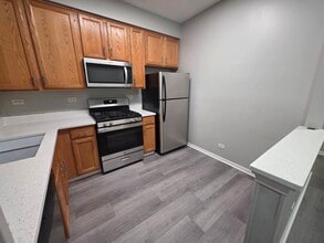 3076 Kentshire Cir in Naperville, IL - Building Photo - Building Photo