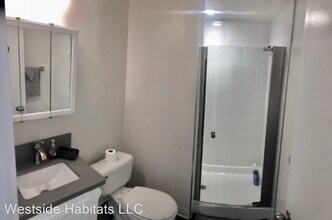 9025 W 3rd St in Los Angeles, CA - Building Photo - Building Photo
