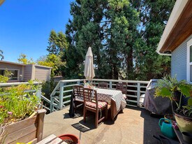 825 57th St, Unit D in Oakland, CA - Building Photo