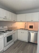 3512 Kennesaw Station Dr in Kennesaw, GA - Building Photo - Building Photo