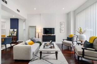 2851 W Wilcox St in Chicago, IL - Building Photo