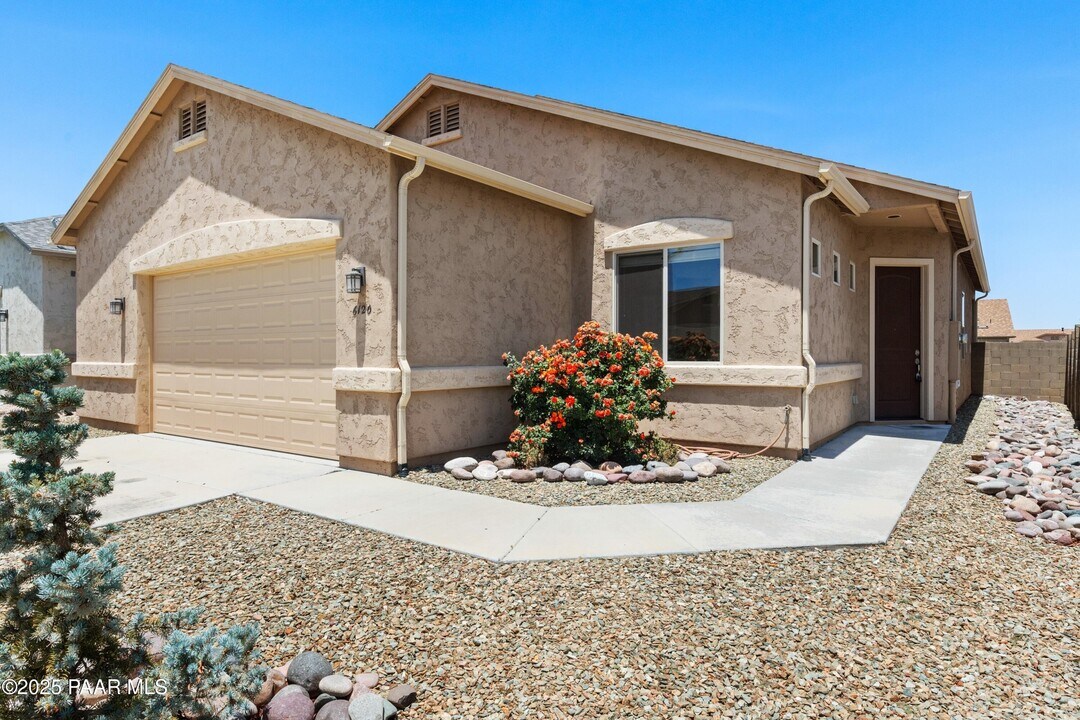 6120 Livingston Loop in Prescott Valley, AZ - Building Photo