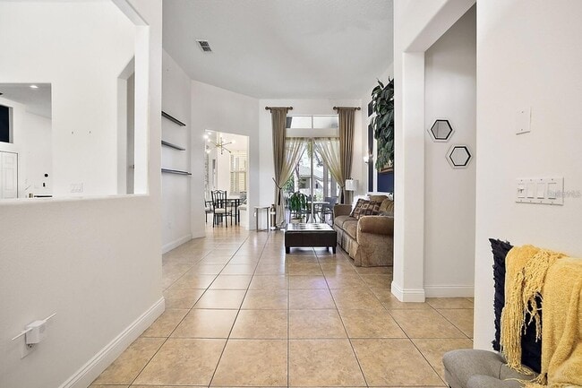 2847 Majestic Isle Dr, Unit 4-B in Clermont, FL - Building Photo - Building Photo