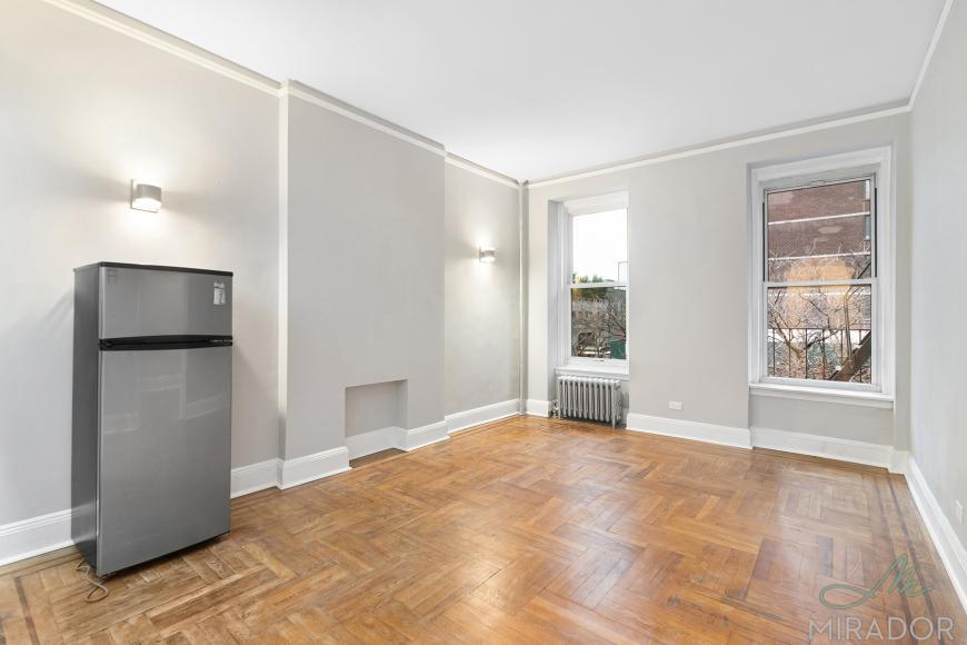 1026 2nd Ave in New York, NY - Building Photo
