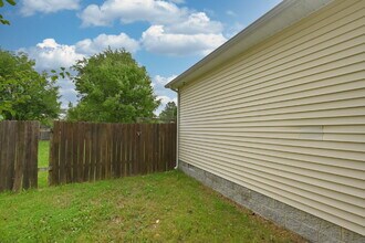 303 W 15th Ave in Springfield, TN - Building Photo - Building Photo