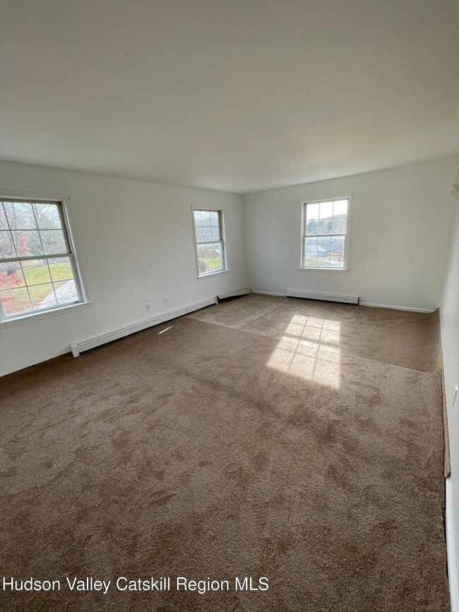 9 Church St in Millerton, NY - Building Photo - Building Photo