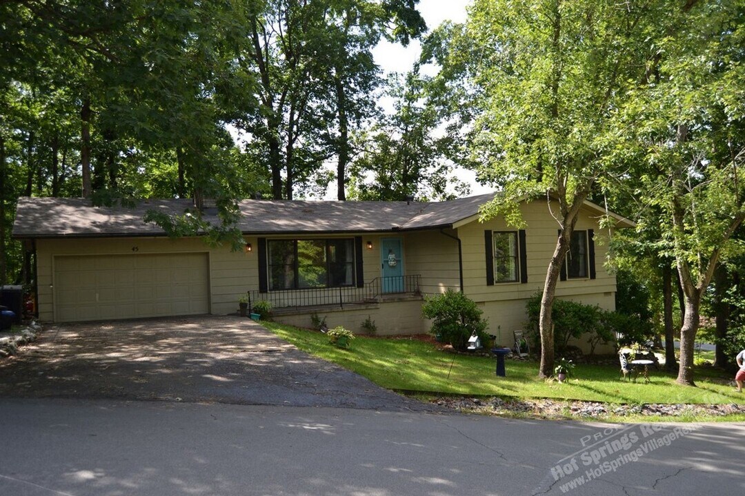 45 Sierra Dr in Hot Springs, AR - Building Photo