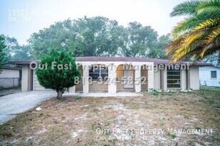 11521 Meredith Ln in Port Richey, FL - Building Photo