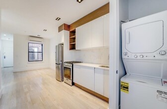 32 Magnolia Ave in Jersey City, NJ - Building Photo - Building Photo