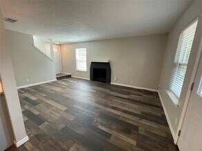8810 Springmail Cir in Austin, TX - Building Photo - Building Photo