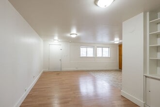 330 N 1st E in St Anthony, ID - Building Photo - Building Photo