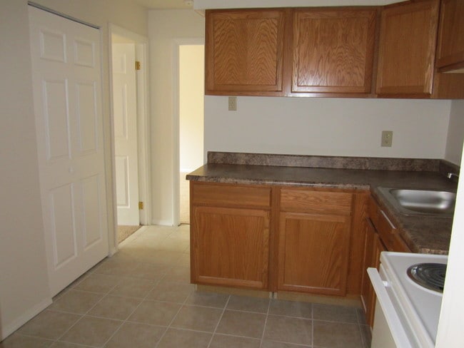 Sarvis Court Apartments in Cincinnati, OH - Foto de edificio - Building Photo