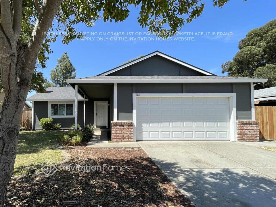 512 Wood Duck Dr in Suisun City, CA - Building Photo