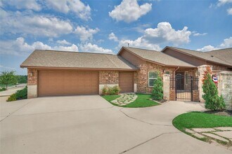 201 Bessie Price Owen Dr in Montgomery, TX - Building Photo - Building Photo