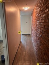 297 Meridian St, Unit 1 in Boston, MA - Building Photo - Building Photo