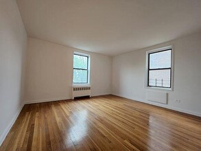 3950 Blackstone Ave in Bronx, NY - Foto de edificio - Building Photo