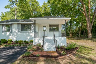 5998 Polk St in Arlington, TN - Foto de edificio - Building Photo