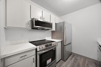 814 Pike St NE in Auburn, WA - Building Photo - Building Photo
