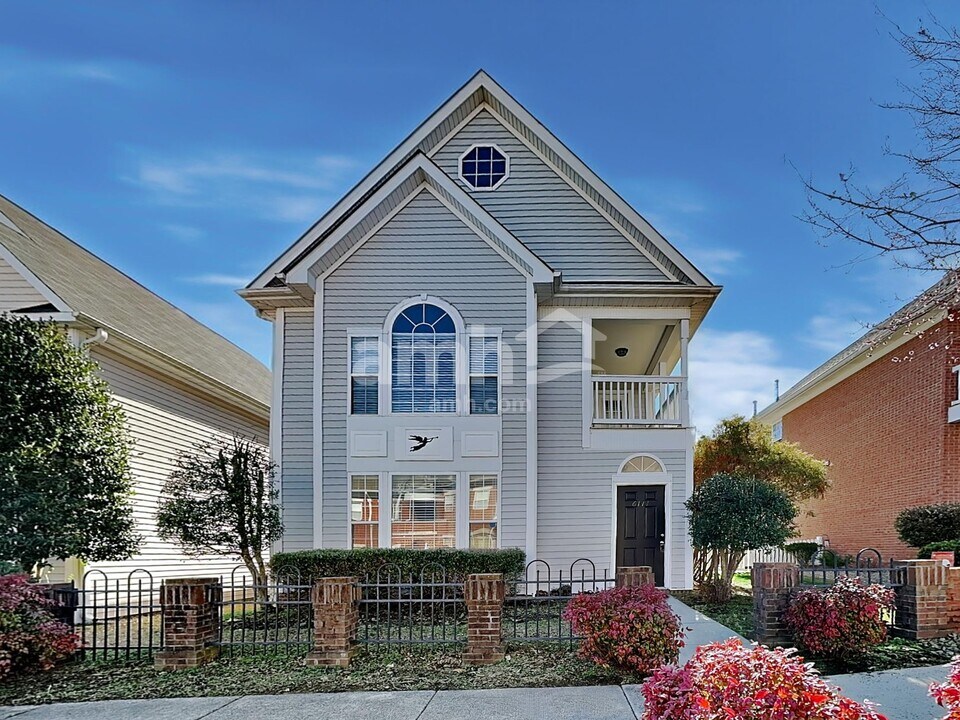 6111 Creft Cir in Indian Trail, NC - Foto de edificio