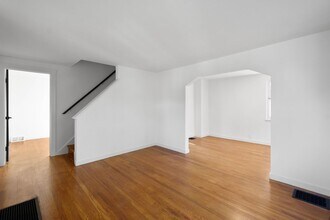 36 Garden Terrace in Pittsburgh, PA - Building Photo - Building Photo