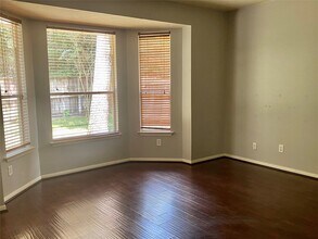 118 N Willow Point Cir in Spring, TX - Building Photo - Building Photo