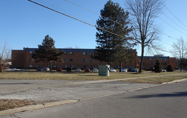 Pelham Manor Senior Apartments in Toledo, OH - Building Photo - Building Photo