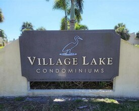 796 Village Lake Terrace in St. Petersburg, FL - Building Photo - Building Photo