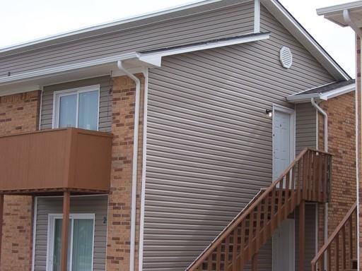 property at 1331 Glen Oaks Ct