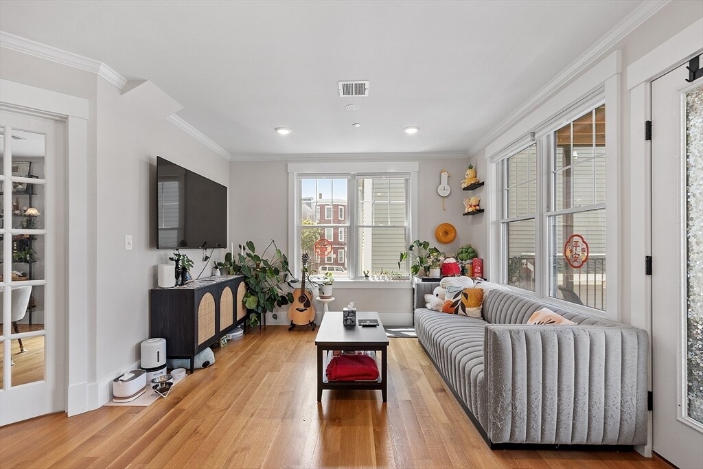 35 Berkshire St in Cambridge, MA - Building Photo