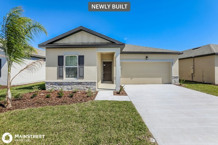 3011 Neverland Dr in New Smyrna Beach, FL - Building Photo