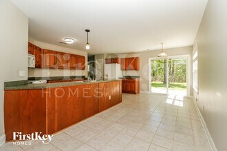 1237 State Rd S-8-806 in Moncks Corner, SC - Foto de edificio - Building Photo