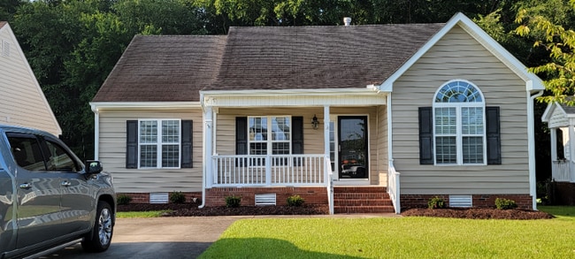 1009 Sebring Dr in Winterville, NC - Building Photo - Building Photo